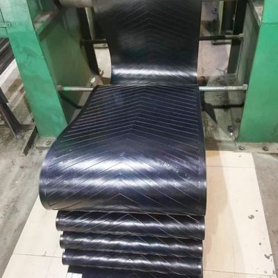 Soluciones de manipulación de materiales con cinta transportadora de caucho OEM y diseño de paredes laterales